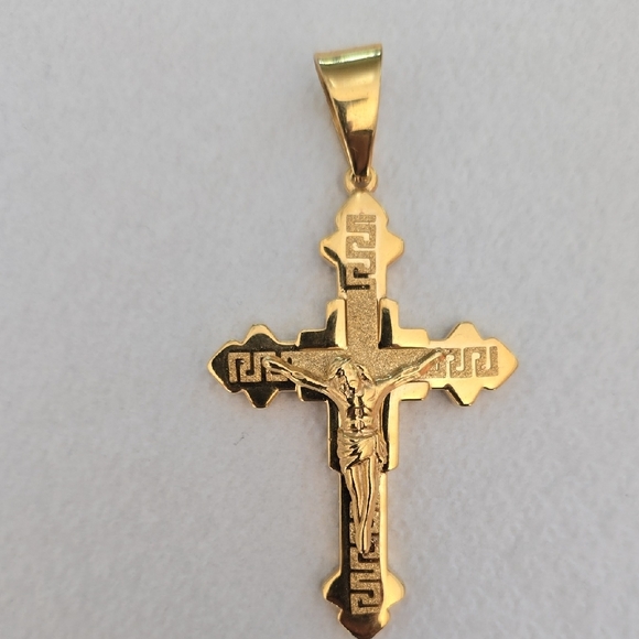 Stainless Steel Goldtone Cross Pendant - Picture 6 of 8